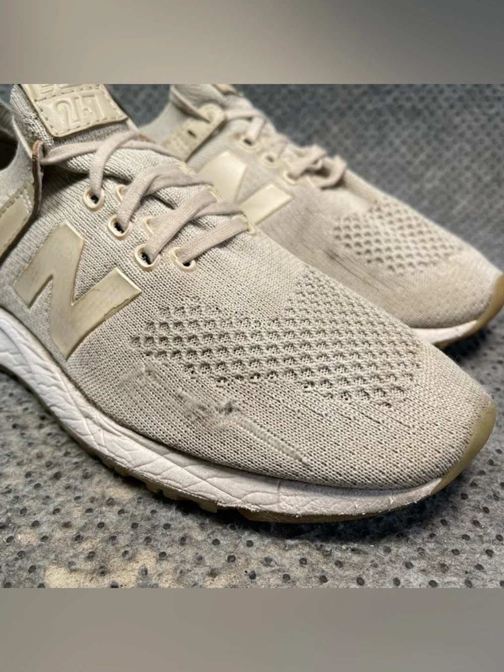 New Balance 247 Running Shoes Size 9 Women’s